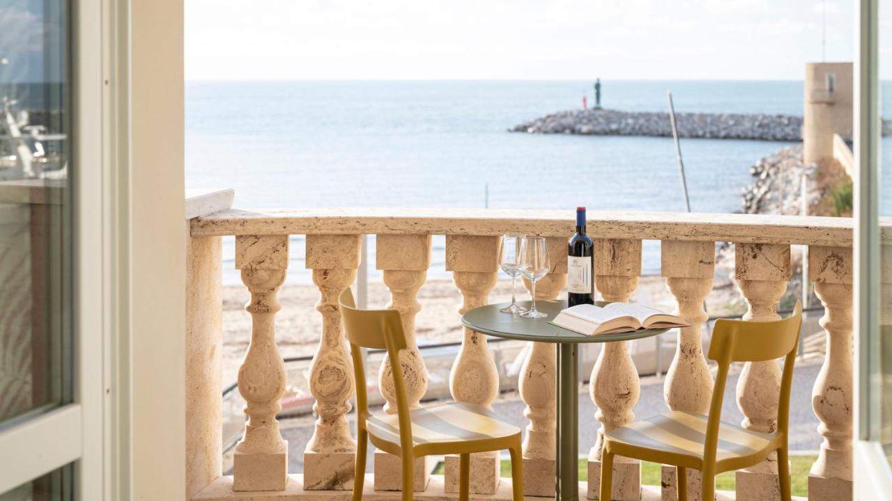 Suite Vista Mare San Vincenzo Buitenkant foto