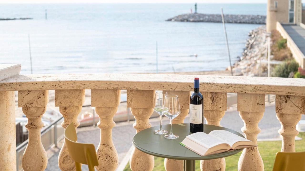 Suite Vista Mare San Vincenzo Buitenkant foto