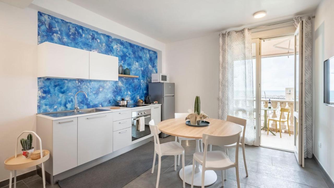 Suite Vista Mare San Vincenzo Buitenkant foto